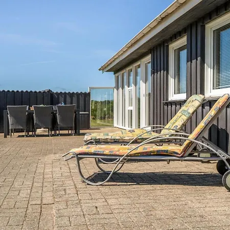 Holiday home Raadengaard - 400m From The Sea In Nw Jutland By Interhome