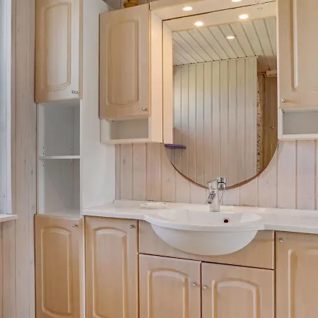 Holiday home Raadengaard - 400m From The Sea In Nw Jutland By Interhome