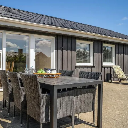 Holiday home Raadengaard - 400m From The Sea In Nw Jutland By Interhome Lokken