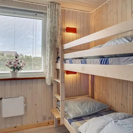 Holiday home Raadengaard - 400m From The Sea In Nw Jutland By Interhome
