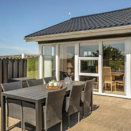 Holiday home Raadengaard - 400m From The Sea In Nw Jutland By Interhome Lokken
