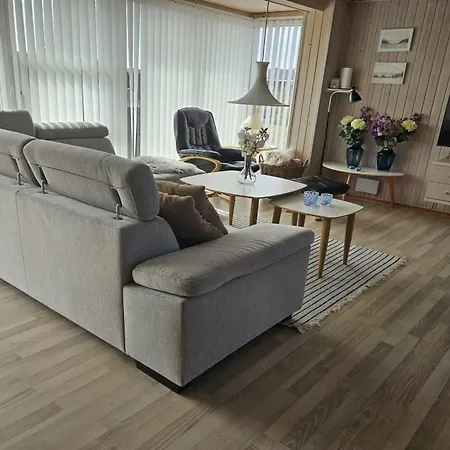 Raadengaard - 400m From The Sea By Interhome Feriehus